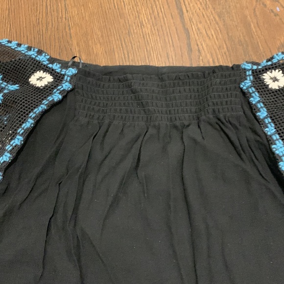 Ladies Ramy Brook off the shoulder top - Picture 5 of 7